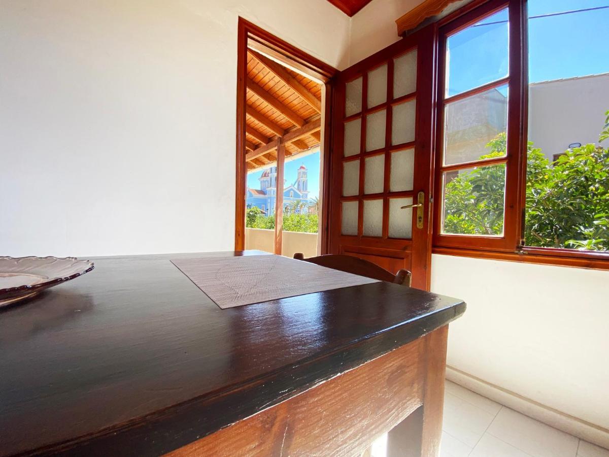 Dusk Apartments With Stunning Mountain View Chania  Екстер'єр фото
